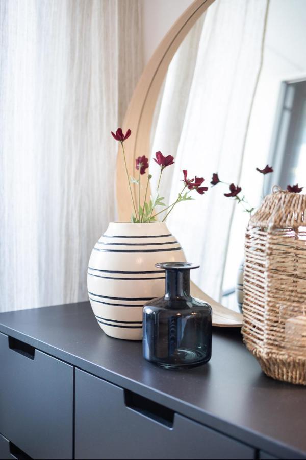 Appartement Marina Island - Modern Riverside With Terrace