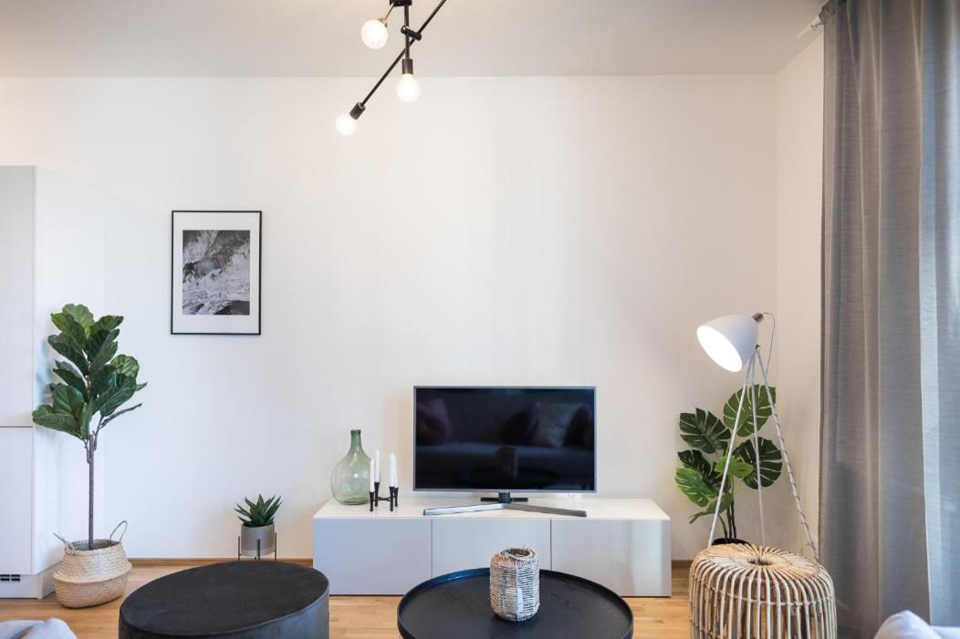 Apartment Marina Island - Modern Riverside With Terrace